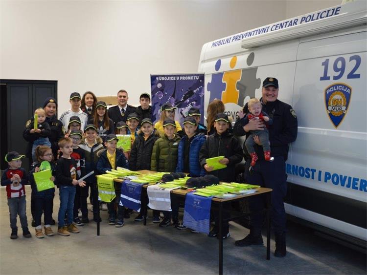 Slika /2023/Savska Ves Djeca u prometu 03122023/9.jpg